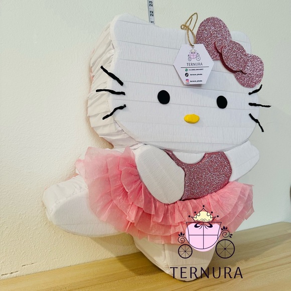 Hello Kitty Piñata - Picture 3 of 3